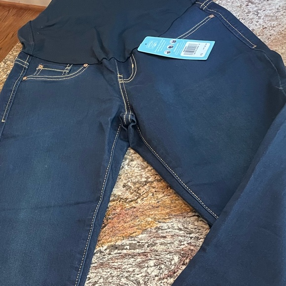 NWT maternity XS skinny jeans - Picture 1 of 6
